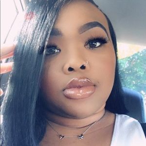 Meet your Posher, Kiana